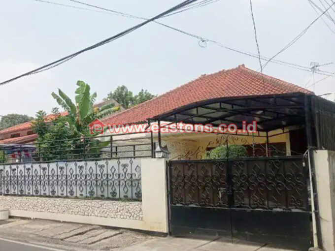 Dijual Rumah Dengan Tanah Yang Luas Di Pejaten Barat (PD013507)