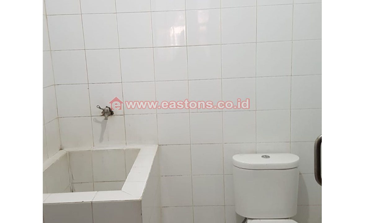 KG005043---KG005044-D