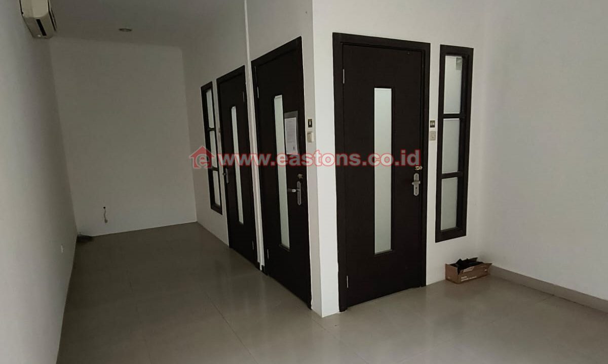 KG005117-KG005118 (L)