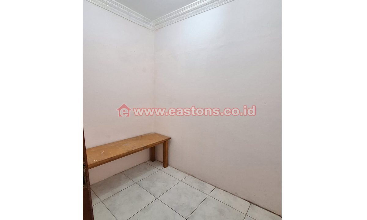 KG005211 - KG005212 J
